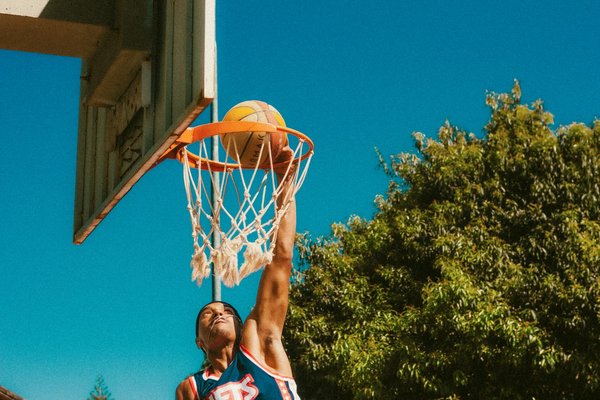 Hoe kunnen jonge voetballers hun vaardigheden verbeteren?